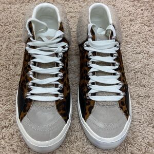 NWT Marc Fisher Sneaker